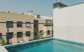 Ramirez Flats Valencia